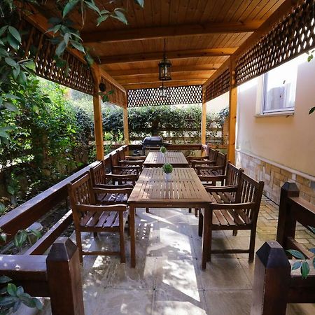 Pine-Tree Apt W/ Private Garden 50 M From The Sea Golem  Exterior foto
