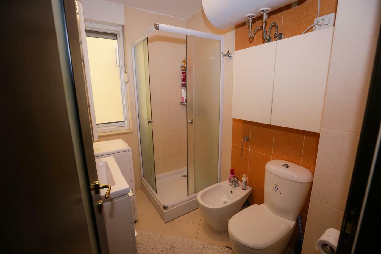 Pine-Tree Apt W/ Private Garden 50 M From The Sea Golem  Exterior foto