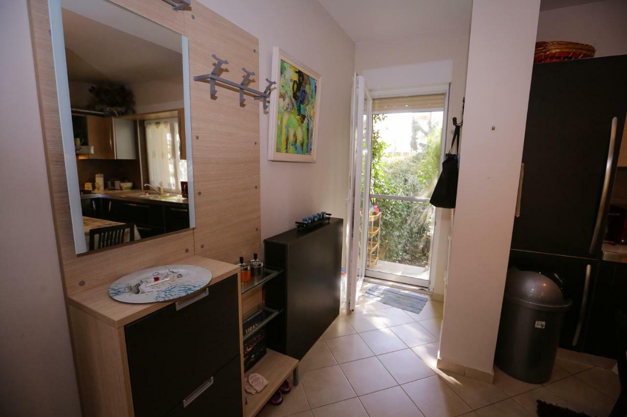 Pine-Tree Apt W/ Private Garden 50 M From The Sea Golem  Exterior foto